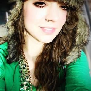 Meet your Posher, Carla